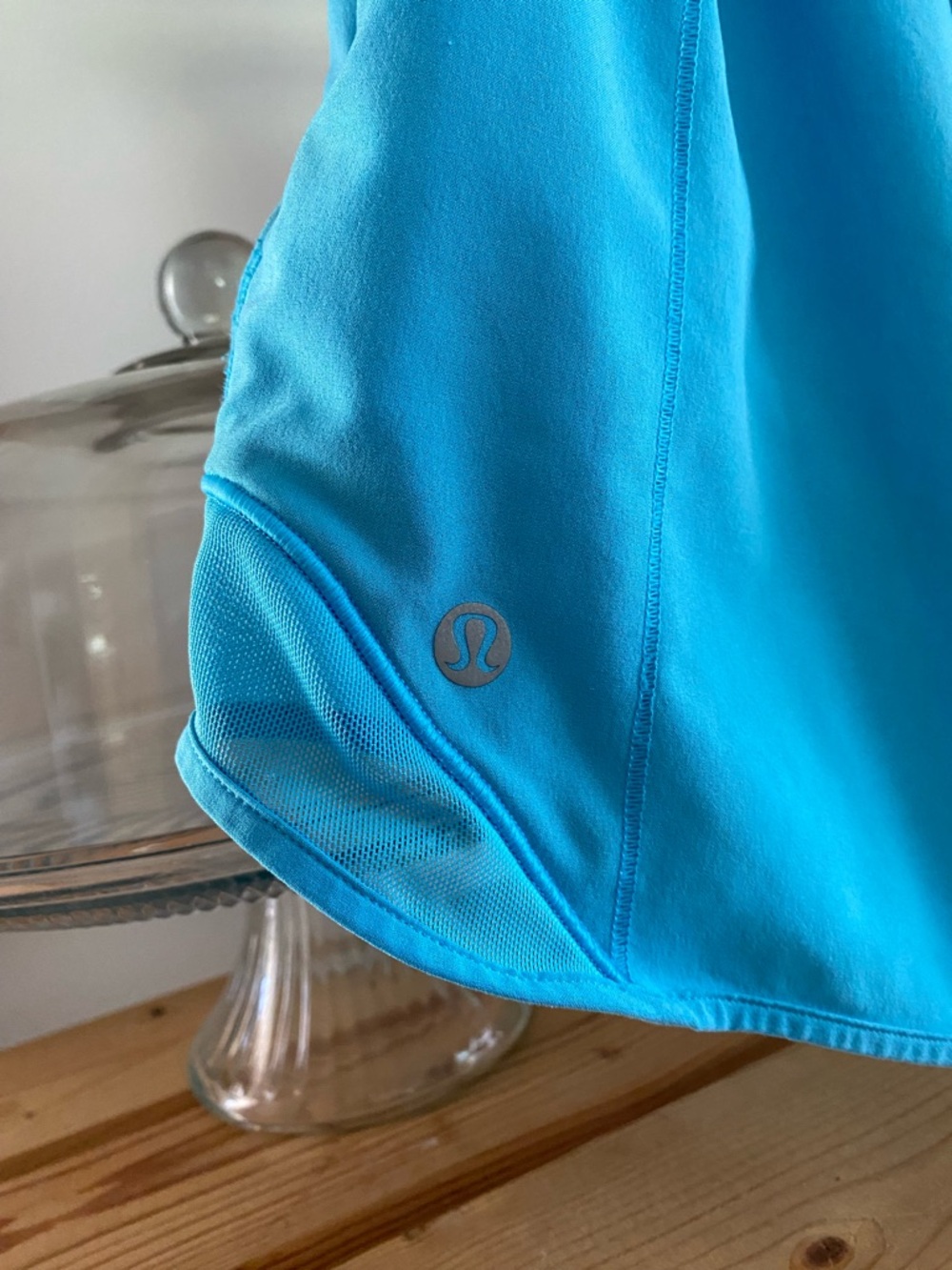 Lululemon Turquoise Blue Hotty Hot High Rise Lined Short 4 inch 4 - Picture 9 of 16